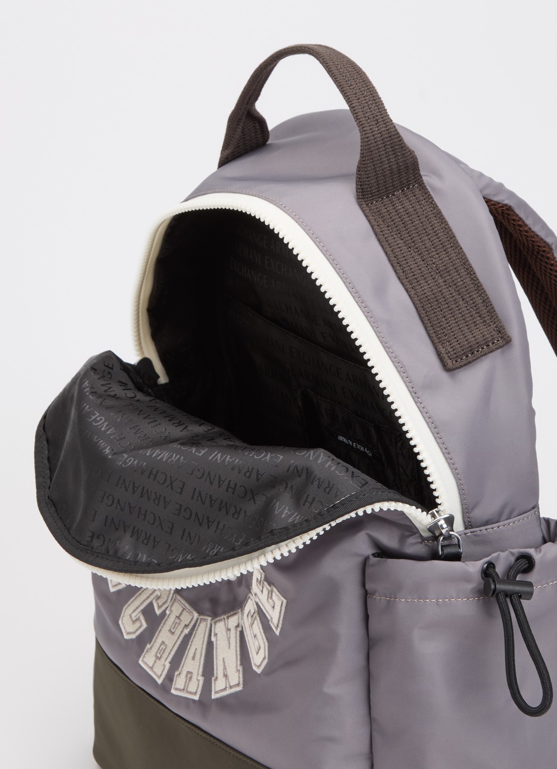 Armani Rugzak met logo - detail grijs