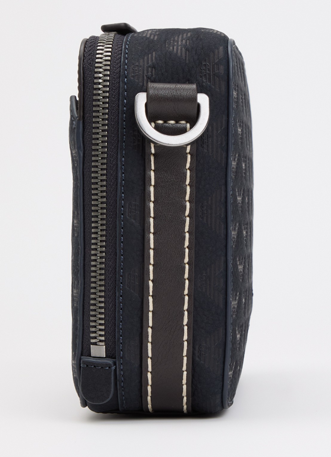 Armani Schoudertas met details van leer en logoprint  - detail 2 donkerblauw