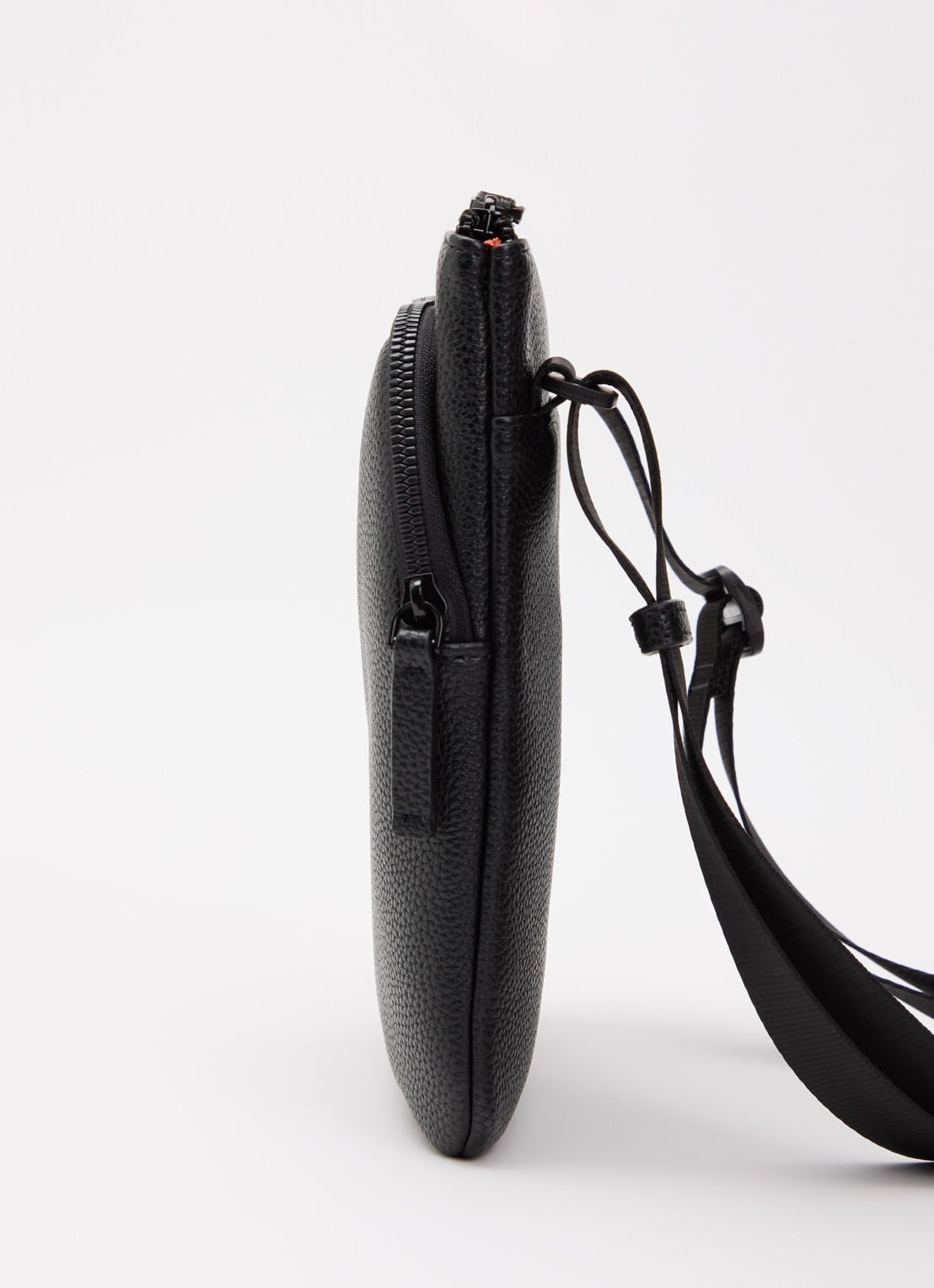 Armani Schoudertas met logo en verstelbare schouderriem - detail 2 zwart