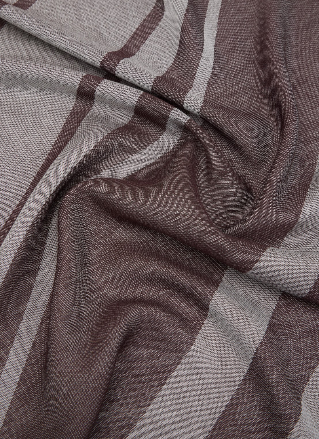 Armani Sjaal met print en logo 135 x 75 cm  - detail 2 bruin