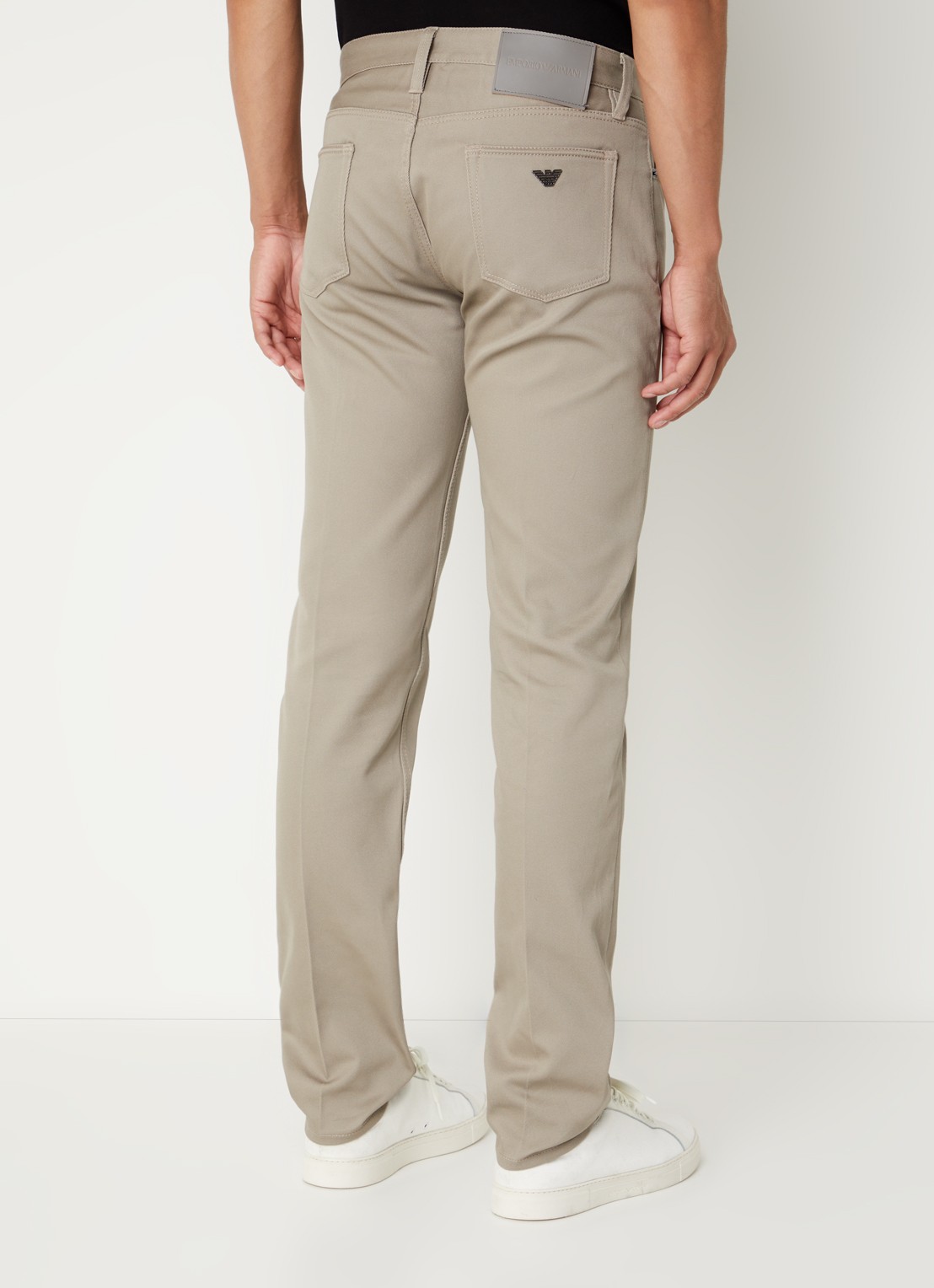 Armani Slim fit chino met steekzakken - achterkant khaki