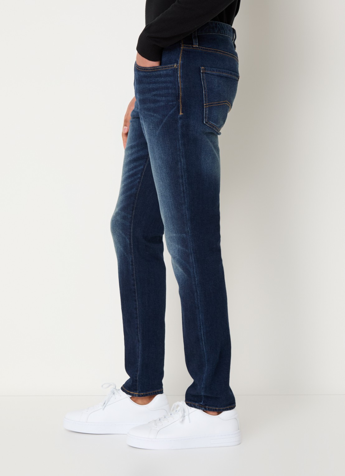 Armani Slim fit jeans met donkere wassing - detail 4 indigo