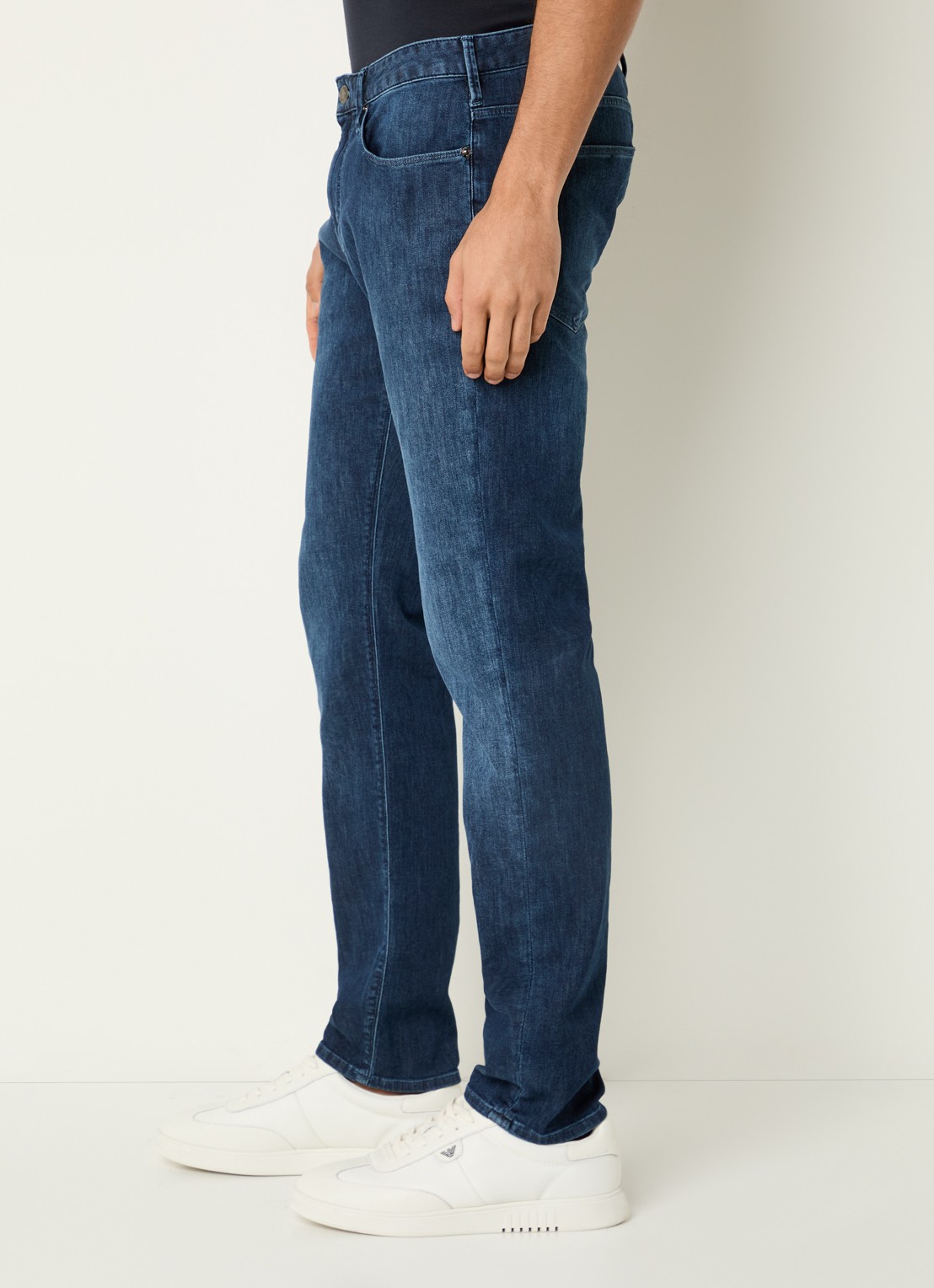 Armani Slim fit jeans met donkere wassing - detail 5 middengrijs