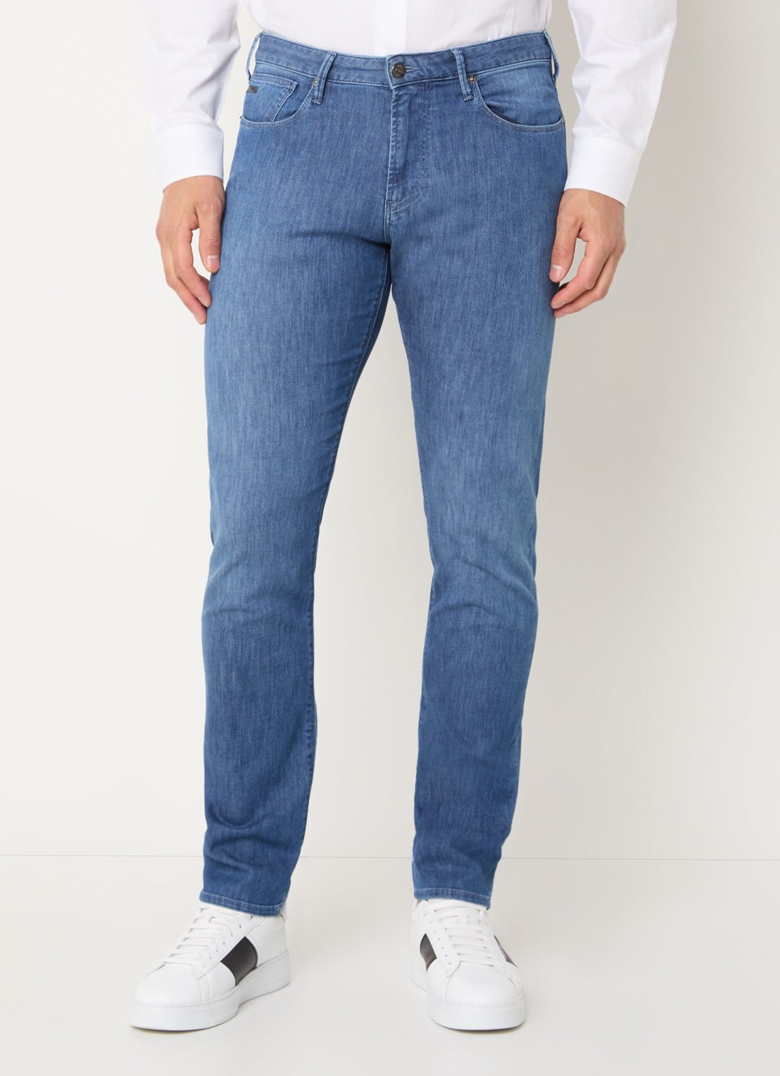 Armani Slim fit jeans met donkere wassing - detail 4 blauwgrijs