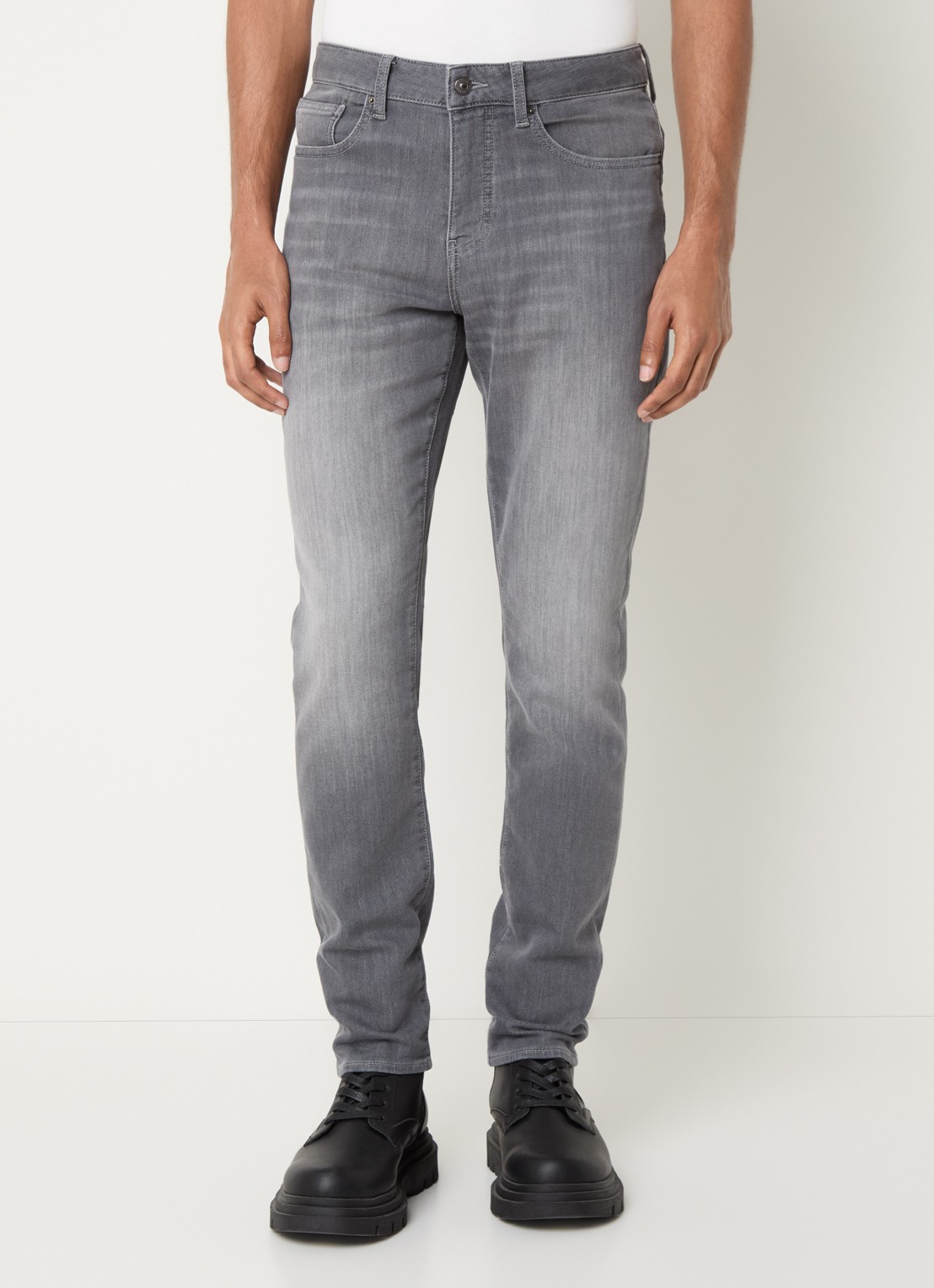 Armani Slim fit jeans met gekleurde wassing en steekzakken - detail grijs