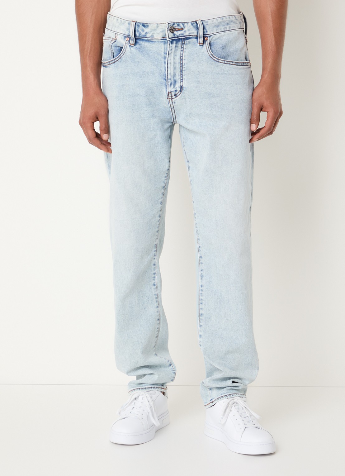 Armani Slim fit jeans met gekleurde wassing - detail 4 lichtblauw