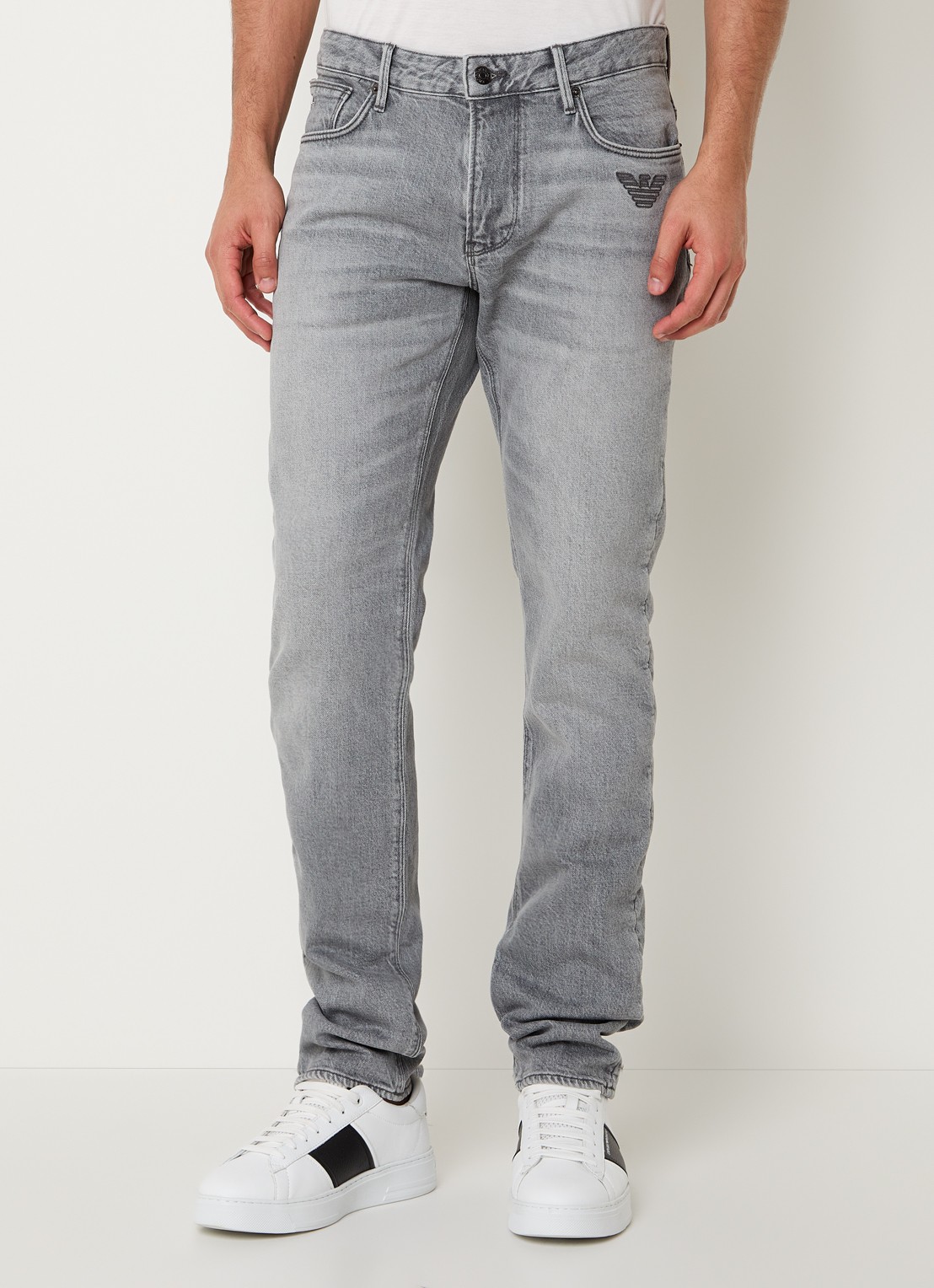 Armani Slim fit jeans met gekleurde wassing - detail 4 lichtgrijs
