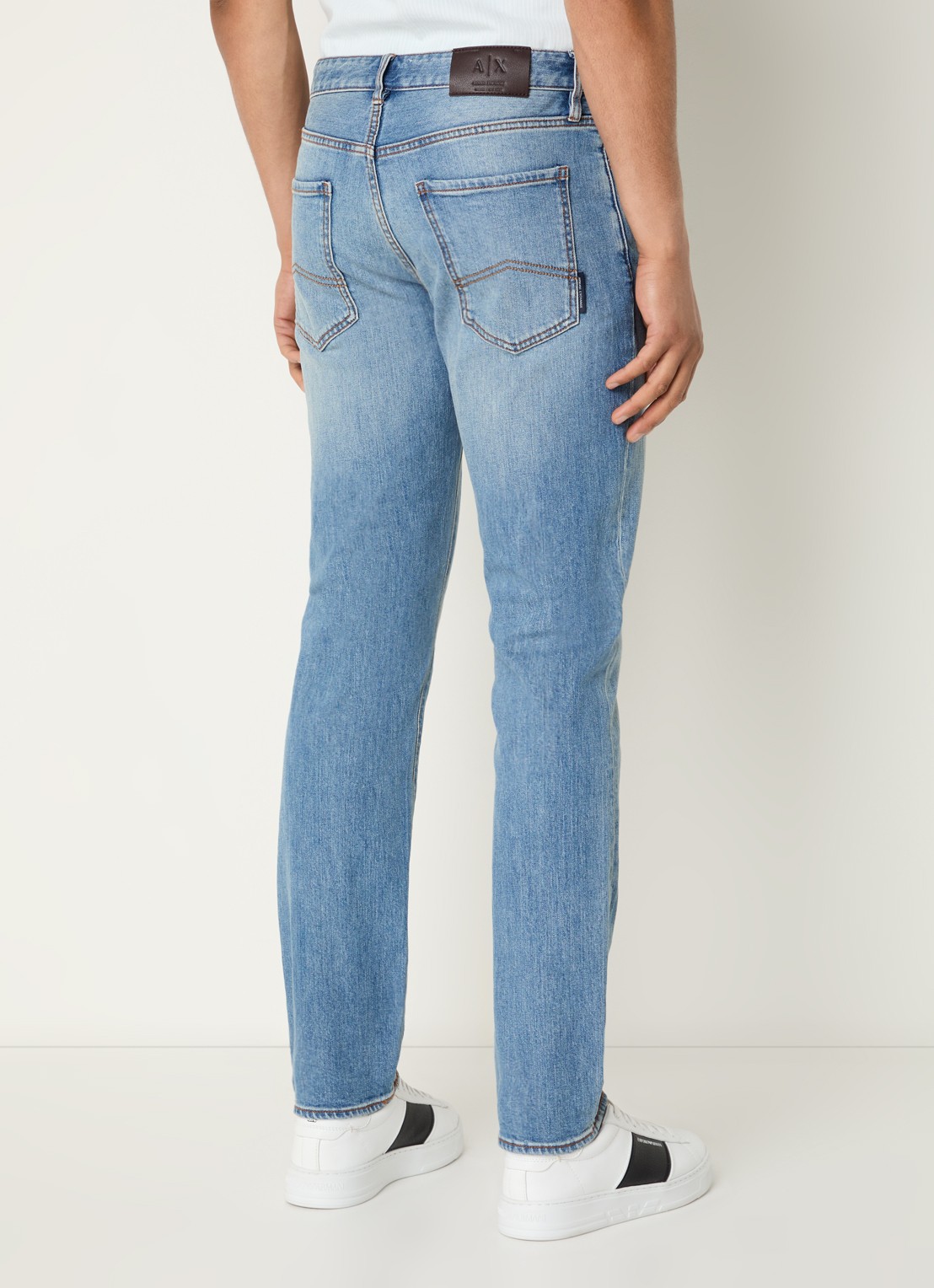 Armani Slim fit jeans met lichte wassing - achterkant 3 indigo