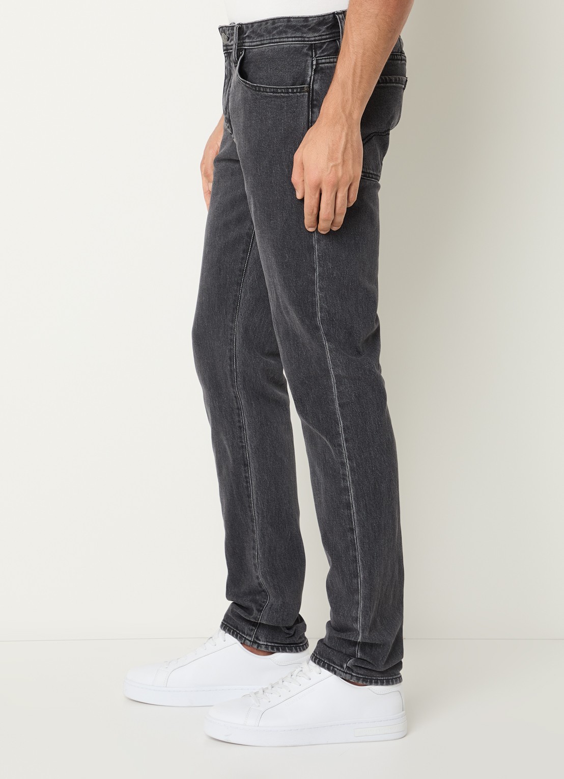 Armani Slim fit jeans met medium wassing - detail 2 donkergrijs