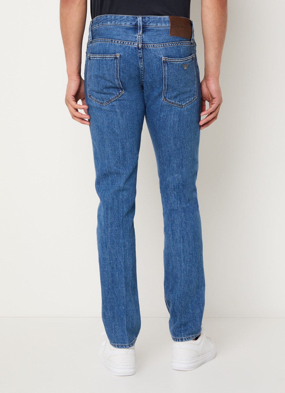 Armani Slim fit jeans met medium wassing - achterkant indigo