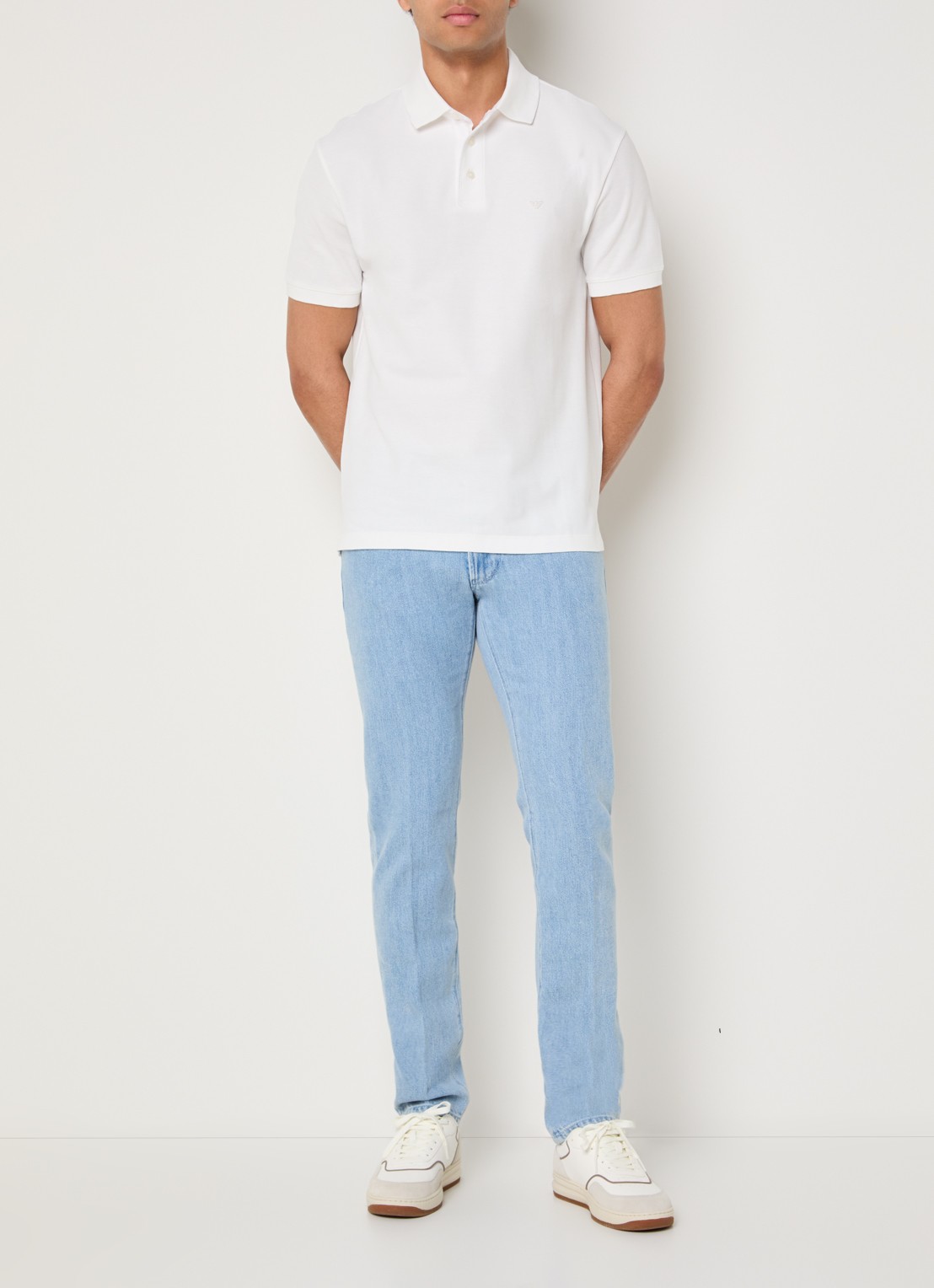 Armani Slim fit jeans met medium wassing - voorkant 2 lichtblauw