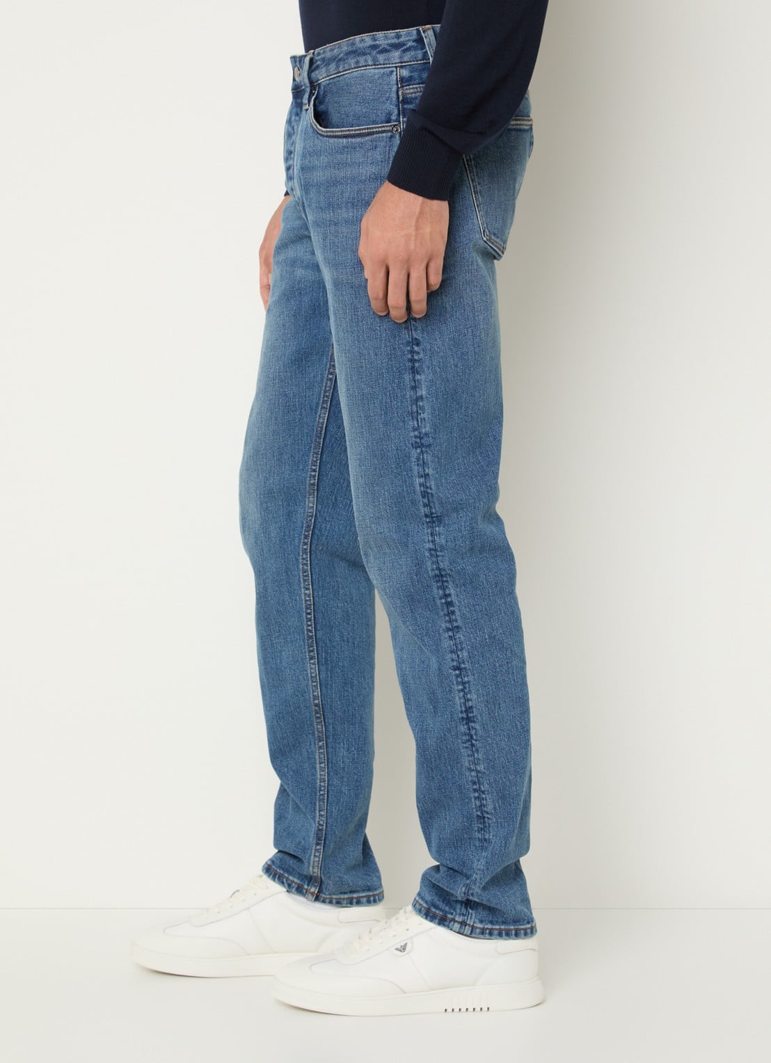 Armani Slim fit jeans met medium wassing - detail 5 indigo