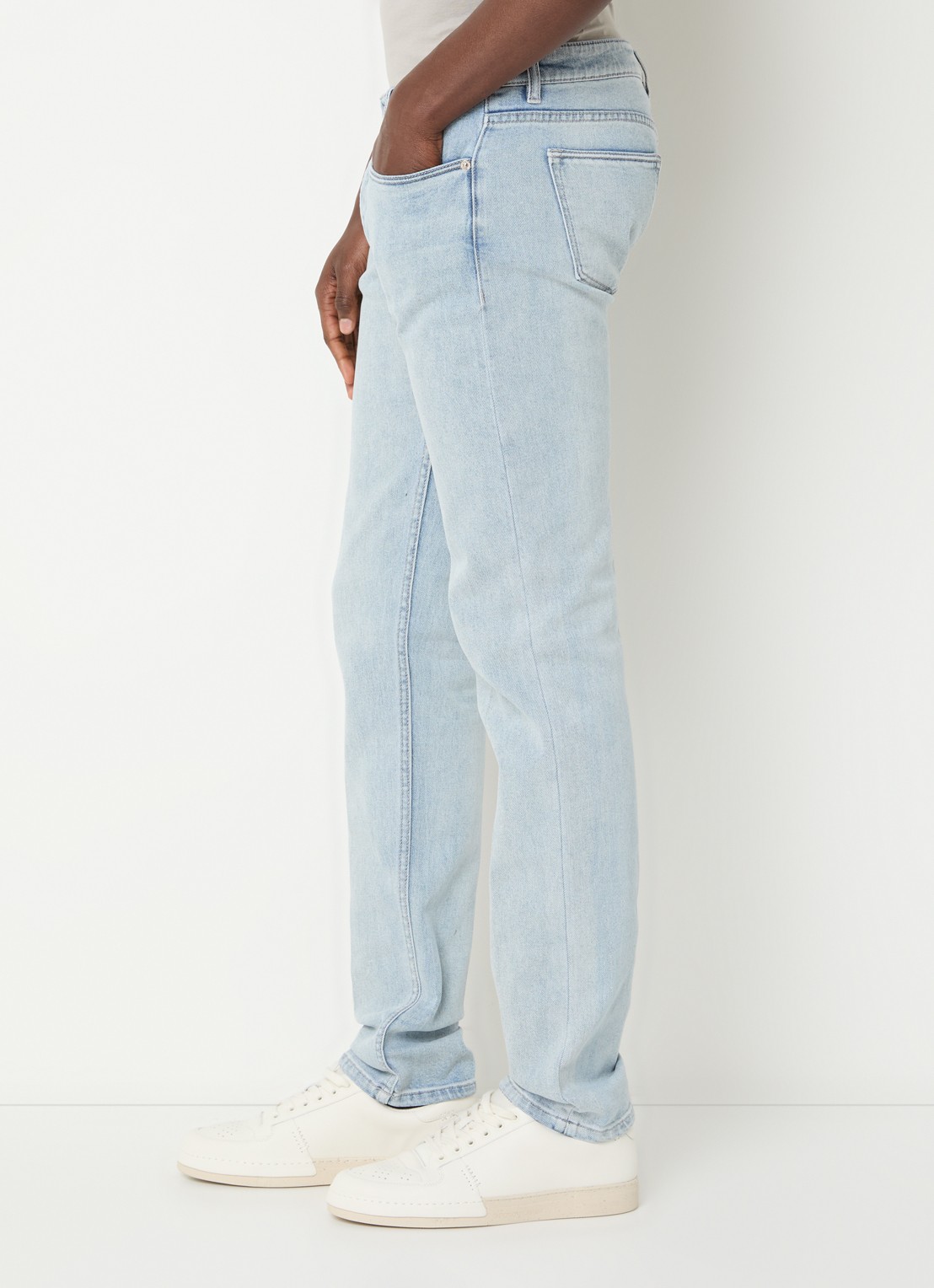 Armani Slim fit jeans met steekzakken - detail 2 lichtblauw