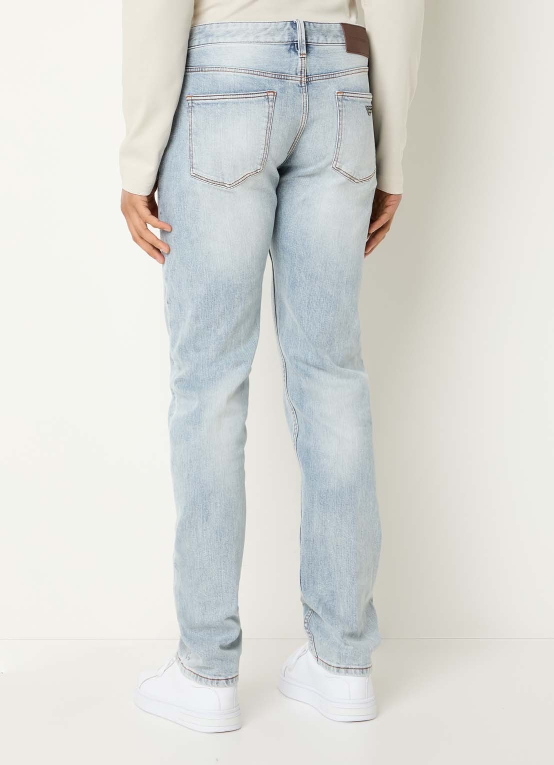 Armani Slim fit jeans met steekzakken - achterkant 3 lichtblauw