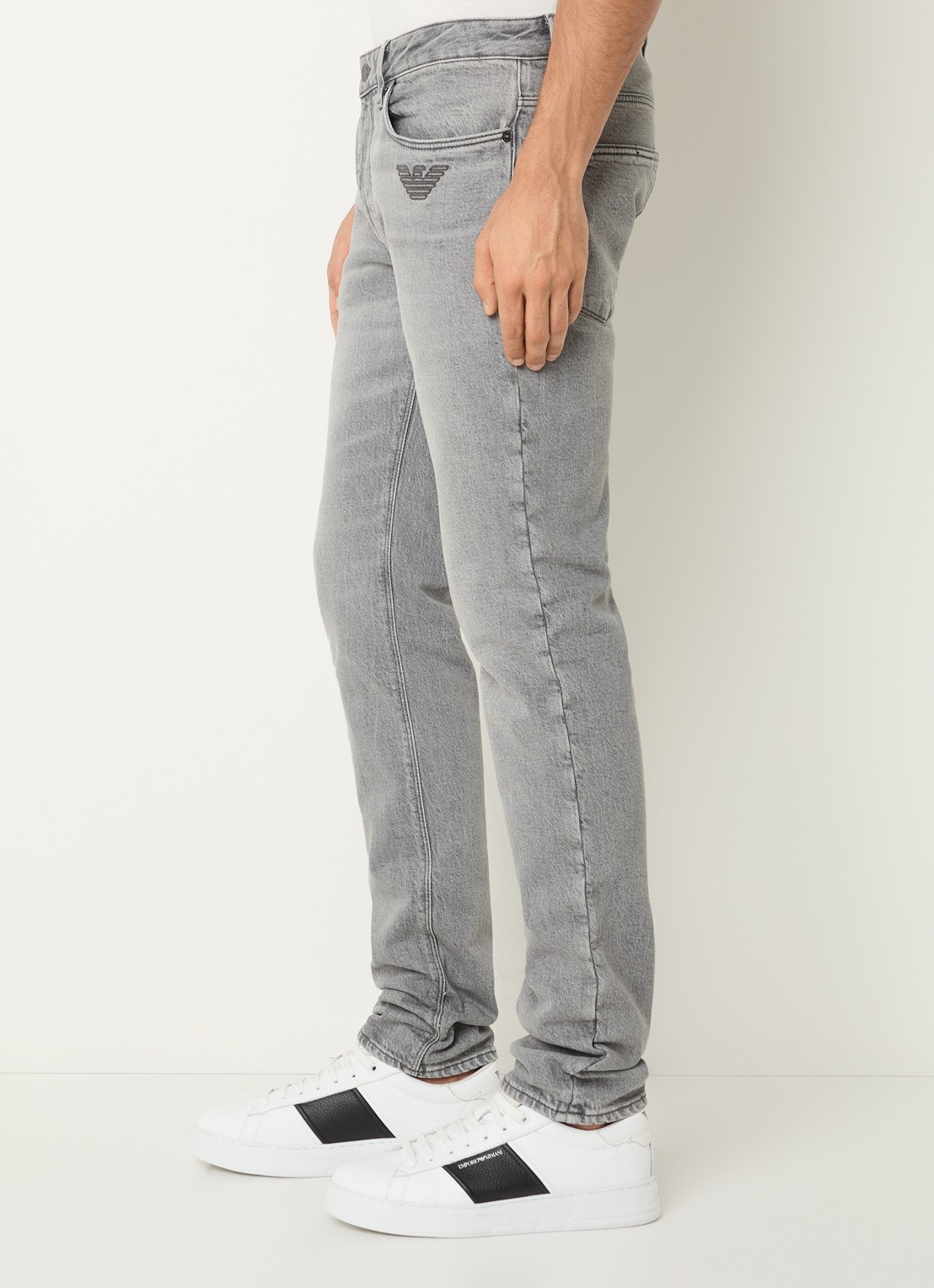 Armani Slim fit jeans met steekzakken - detail 5 middenblauw