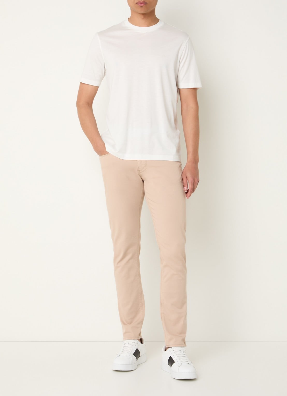 Armani Slim fit jeans met steekzakken - voorkant 5 beige