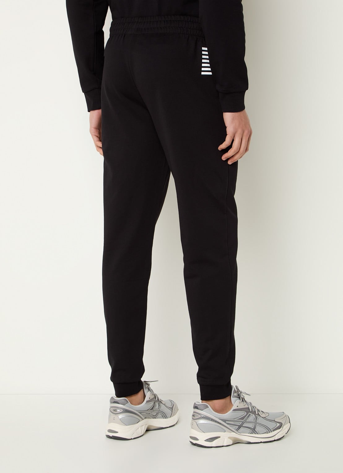 Armani Slim fit joggingbroek met logo en steekzakken - achterkant zwart