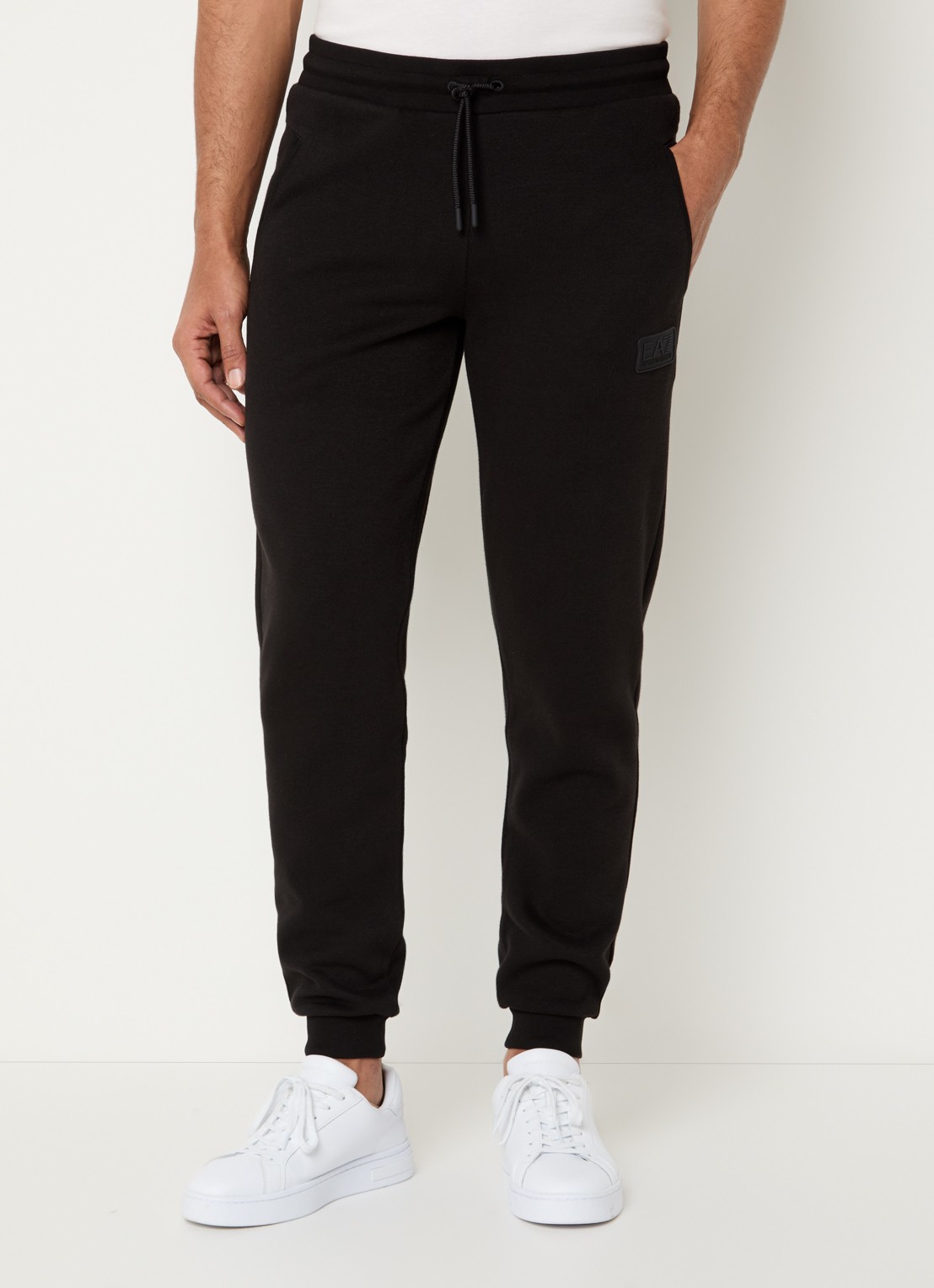Armani Slim fit joggingbroek met logo en steekzakken - detail zwart