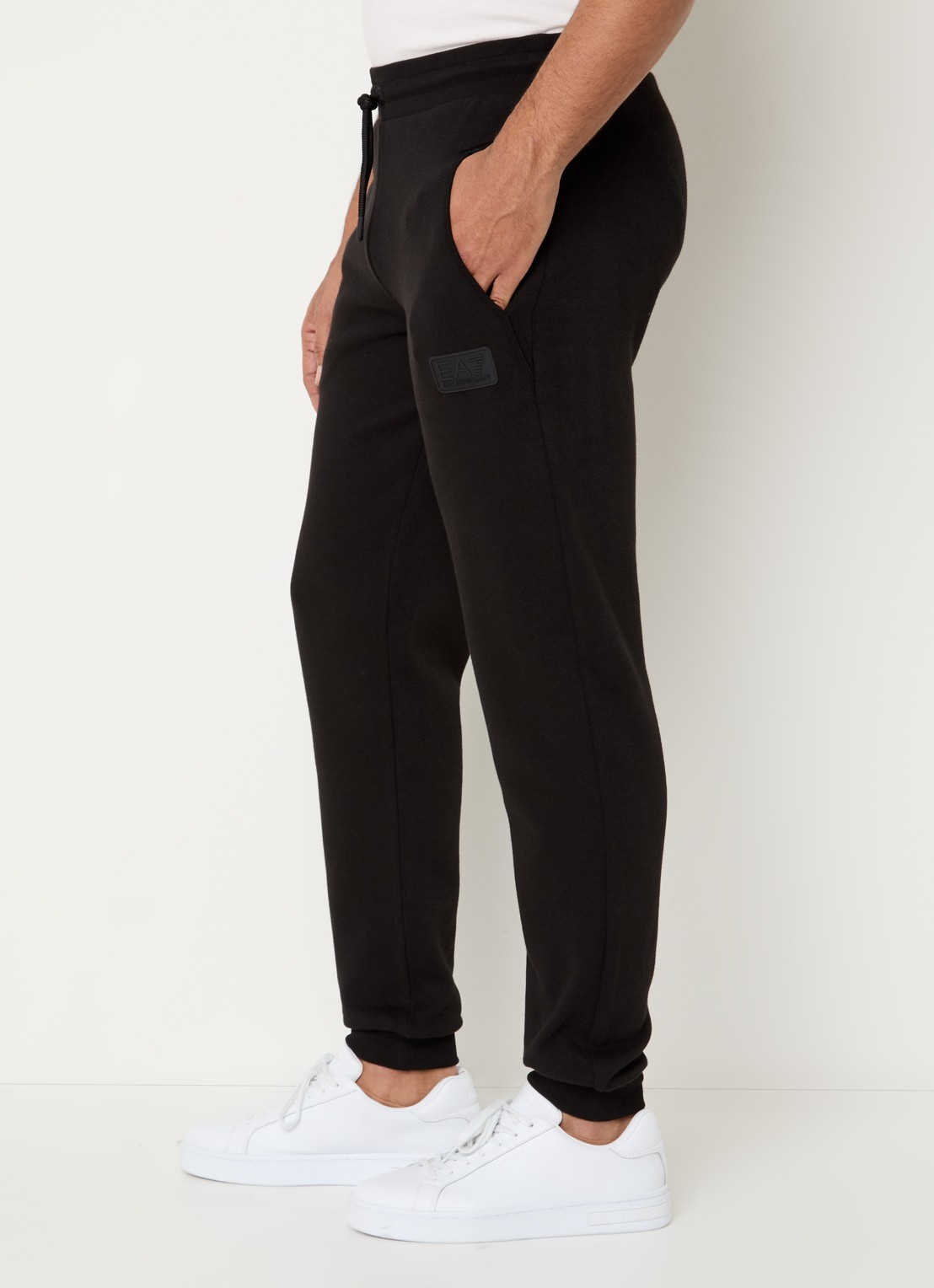 Armani Slim fit joggingbroek met logo en steekzakken - detail 2 zwart