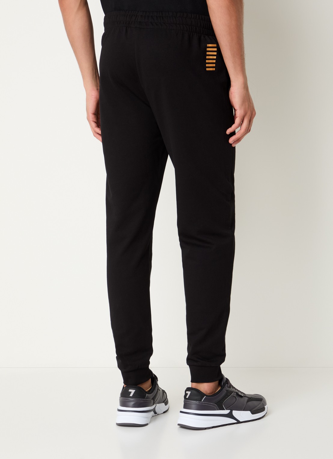Armani Slim fit joggingbroek met logo en steekzakken - achterkant 5 zwart