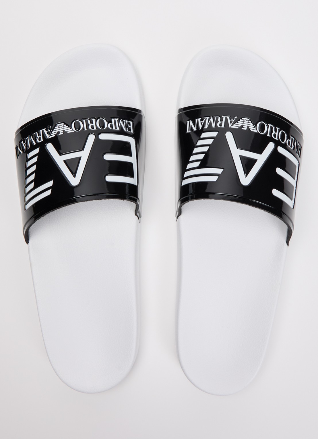 Armani Slipper met lakfinish en logo - detail 4 zwart