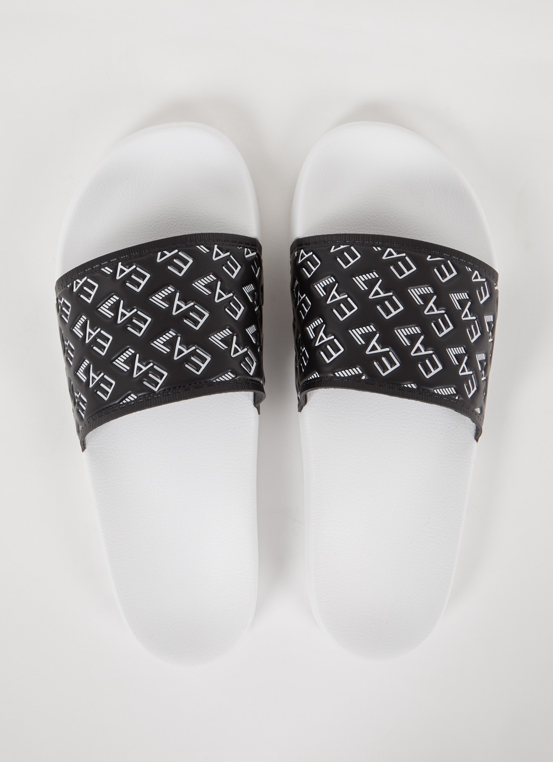 Armani Slipper met logo - detail 2 zwart