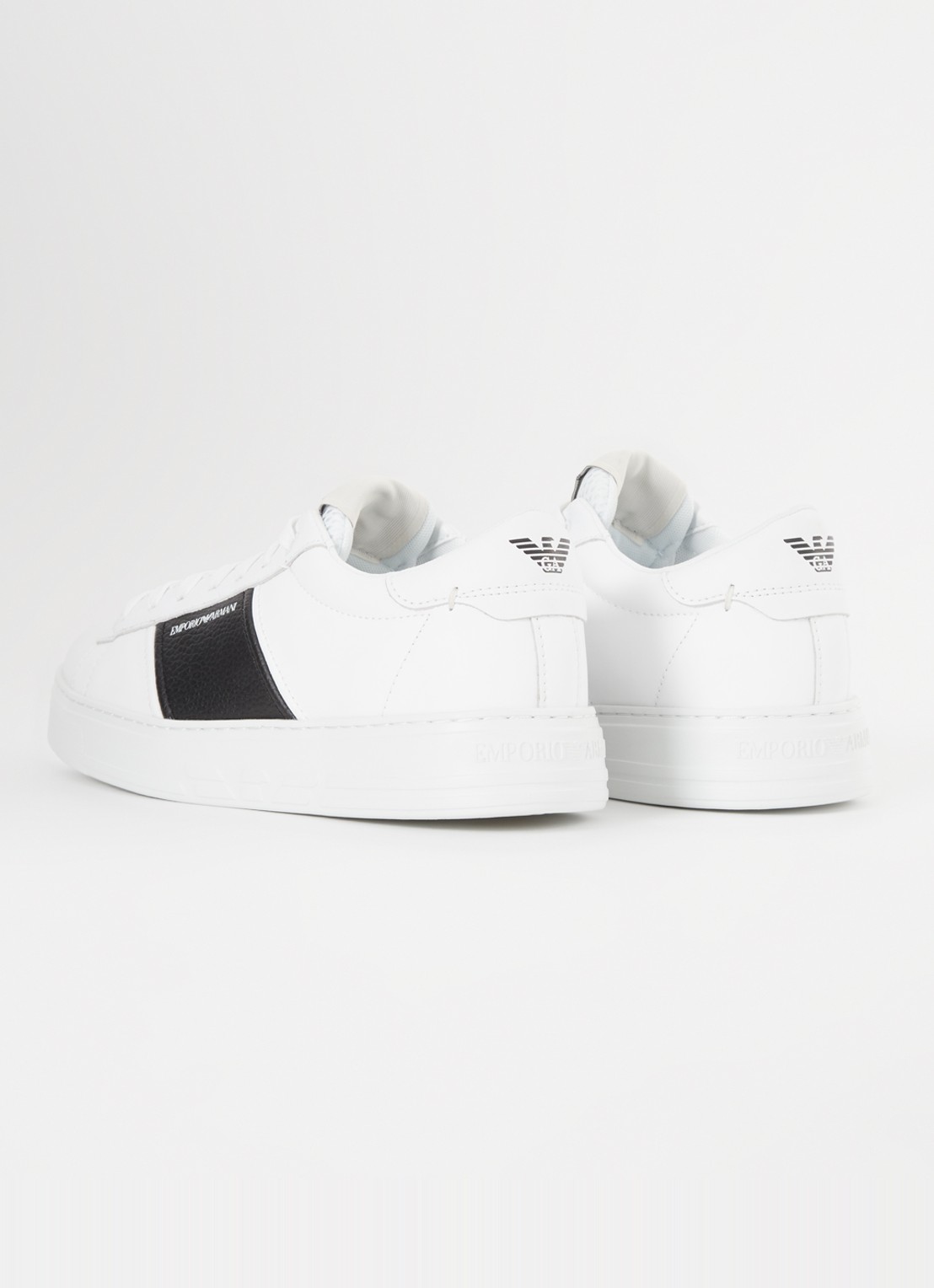 Armani Sneaker met logo van leer  - achterkant 5 zwart