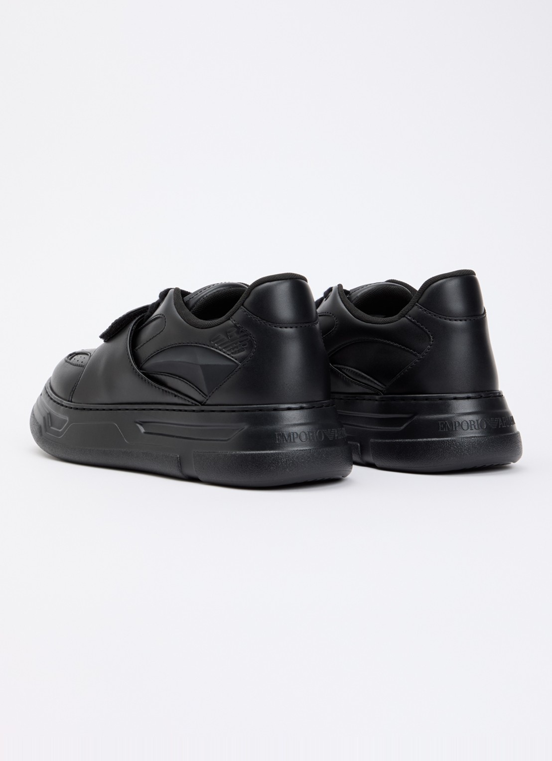 Armani Sneaker met logo - achterkant 2 zwart