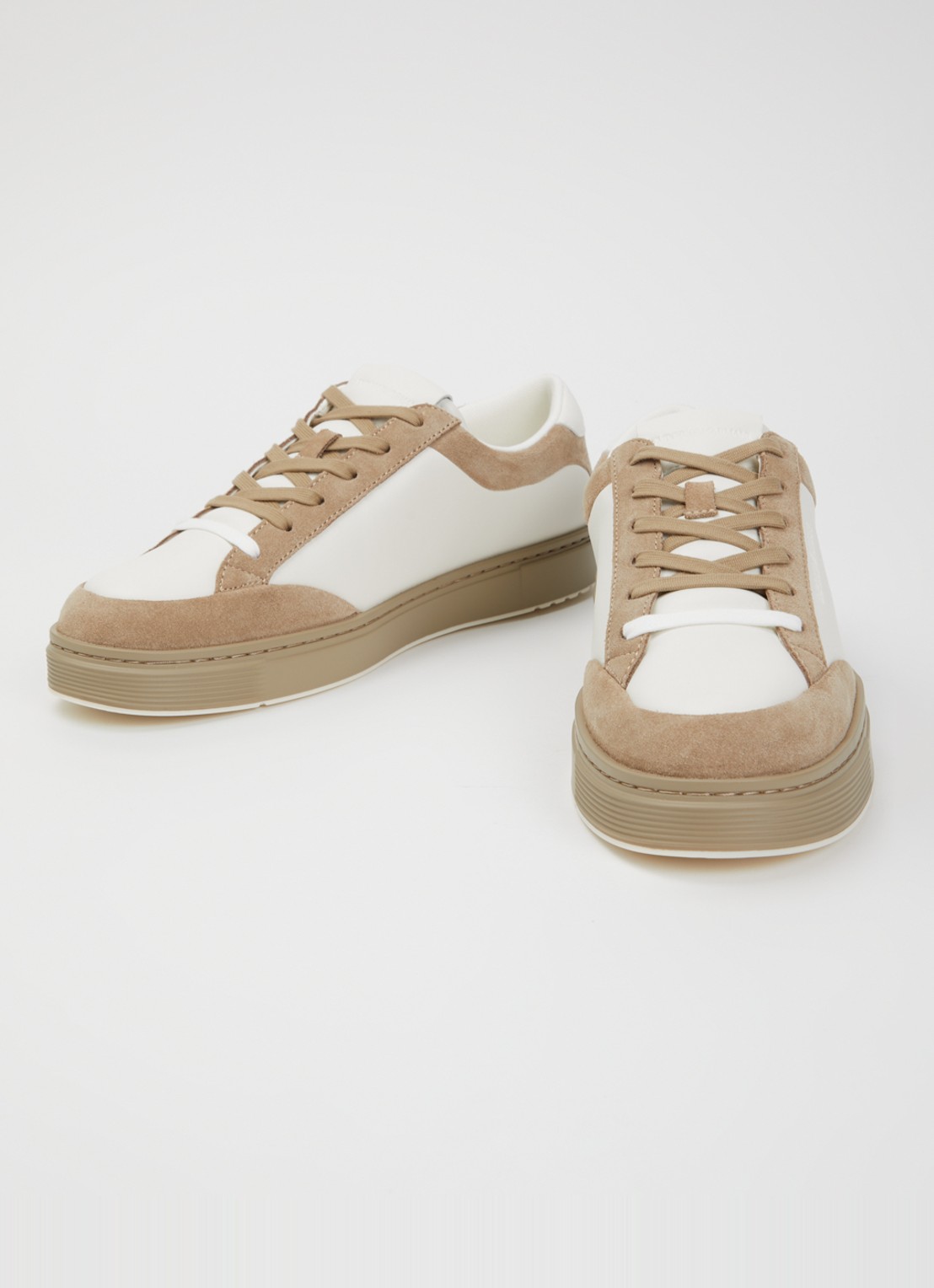 Armani Sneaker van leer met details van suède - detail beige