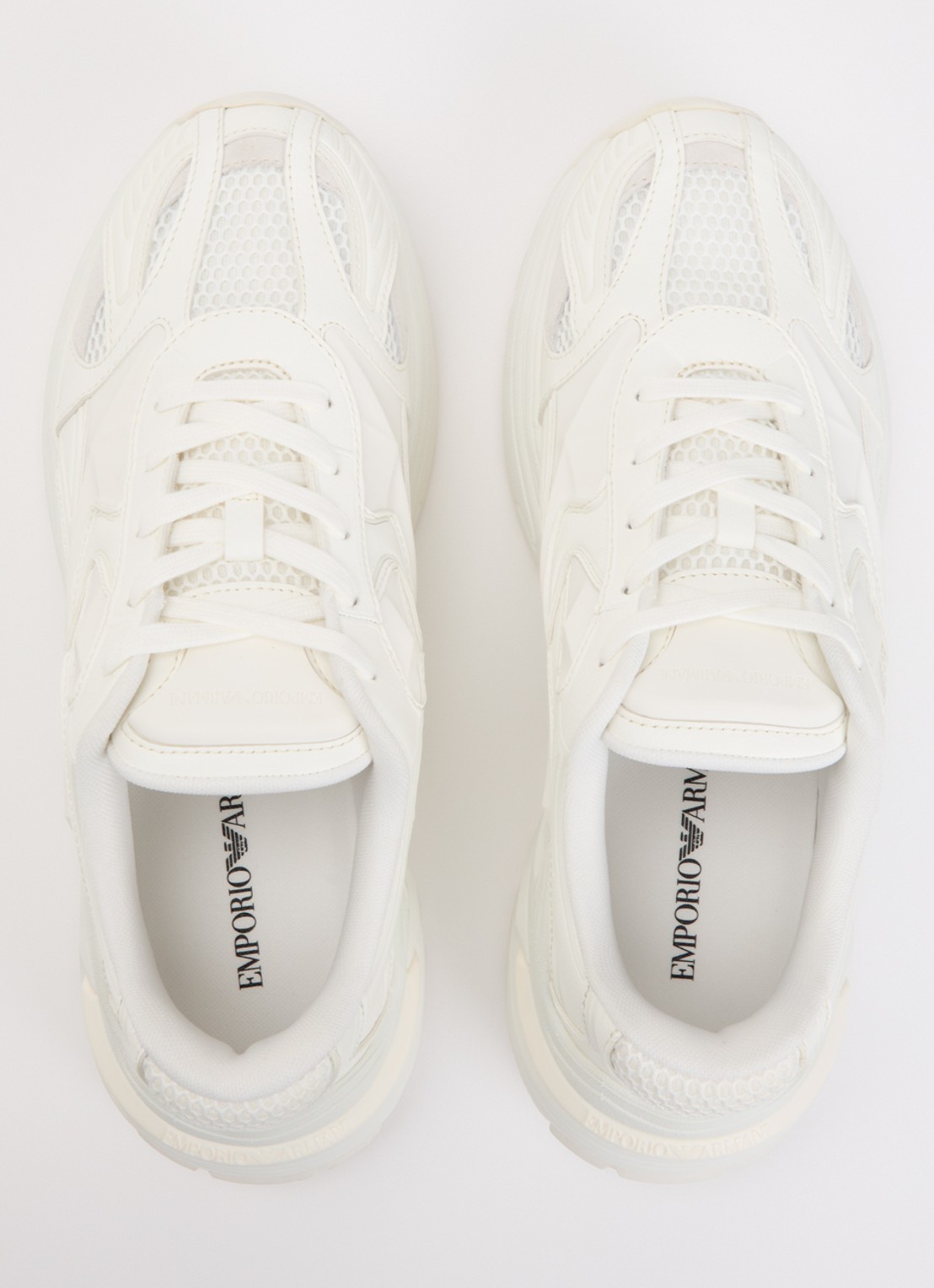 Armani Sneaker van leer met mesh details  - detail 4 wit