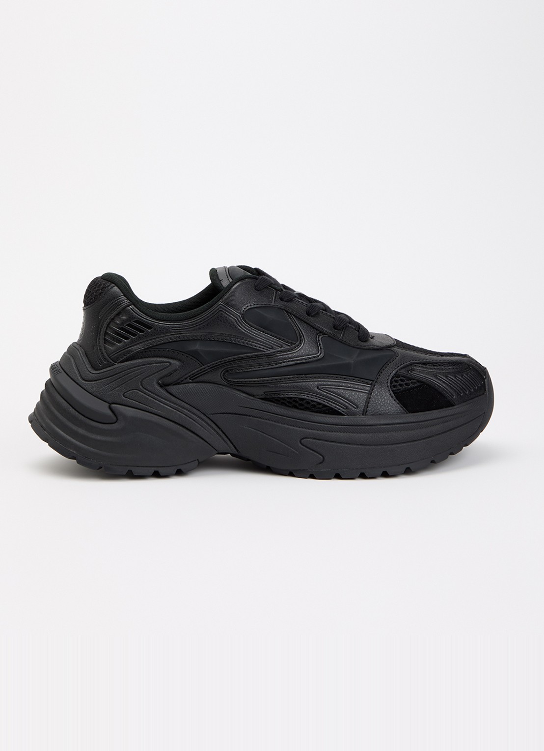 Armani Sneaker van leer met mesh details  - voorkant 2 zwart