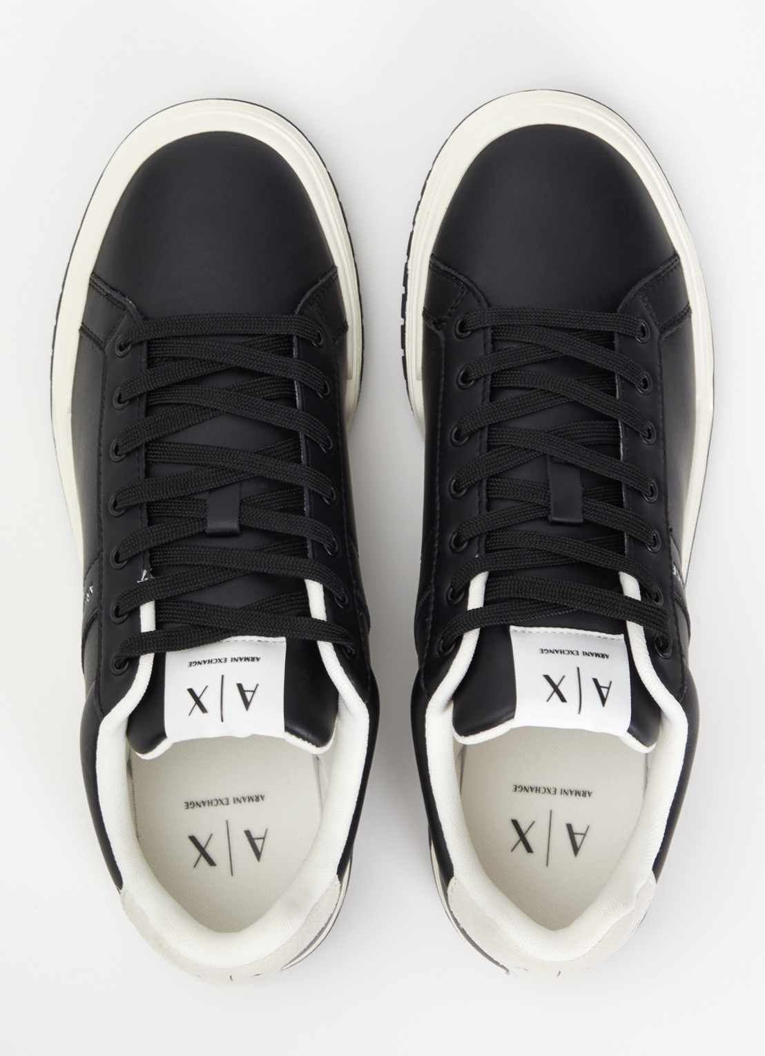 Armani Sneaker van leer met suède details - detail 3 zwart