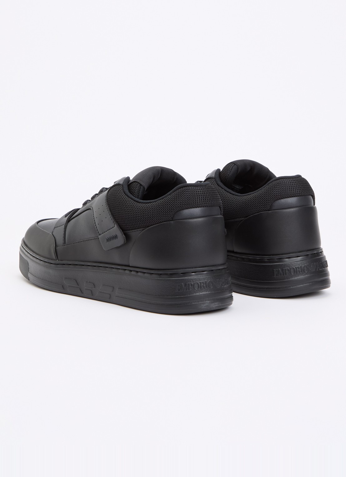Armani Sneaker van leer - achterkant zwart