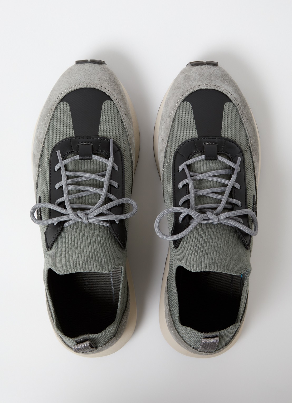 Armani Sneaker van mesh met suède details - detail 2 grijs