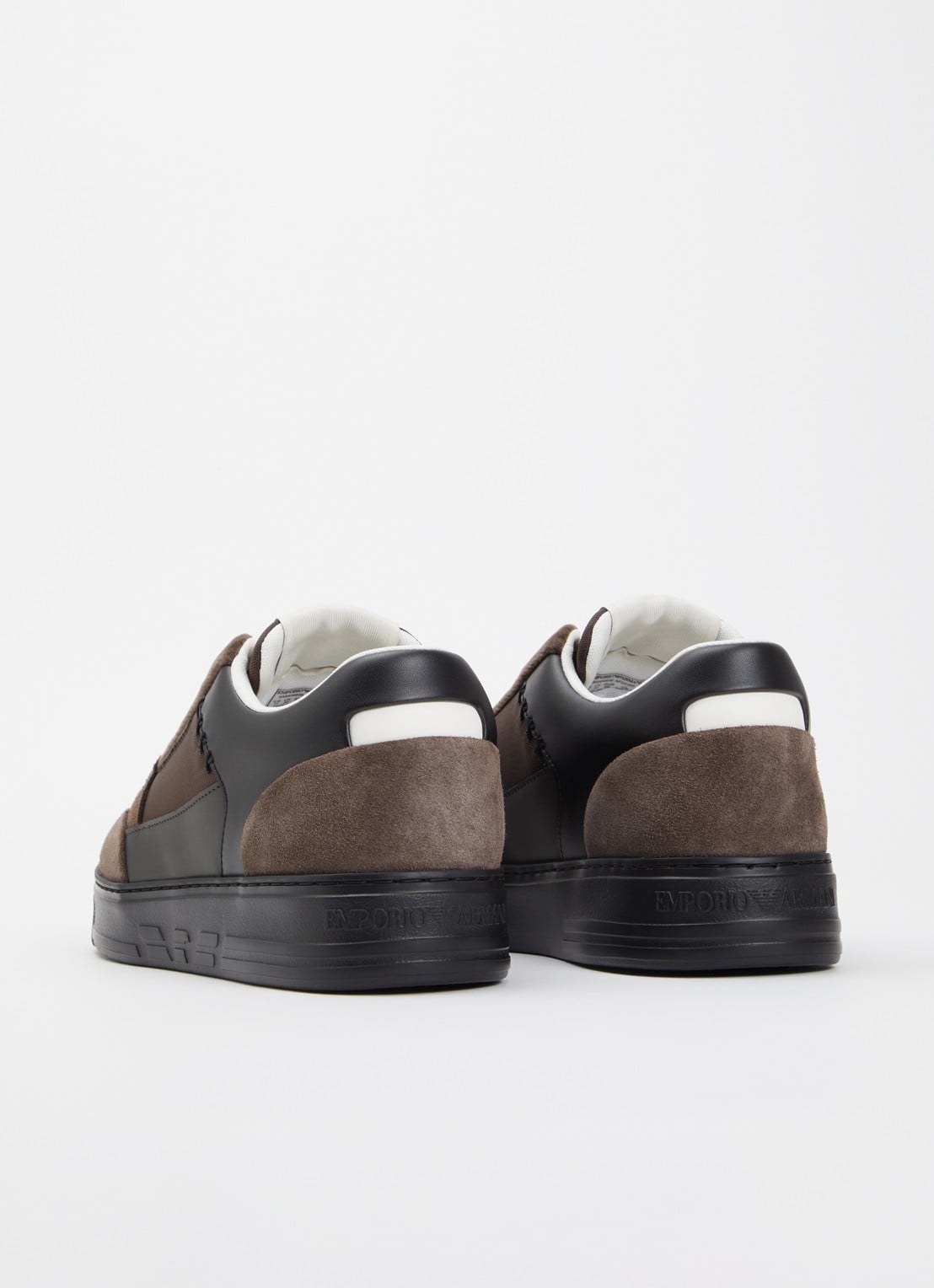 Armani Sneaker van mesh met suède details - achterkant 4 lichtbruin