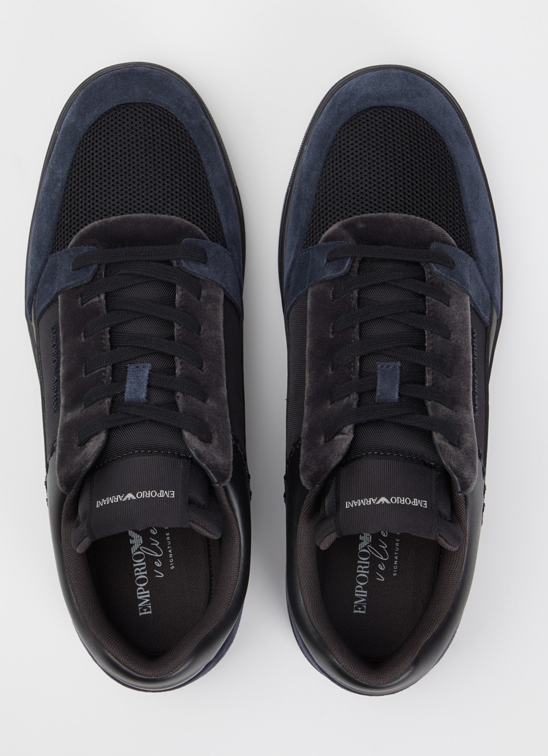 Armani Sneaker van mesh met suède details - detail 3 donkerblauw