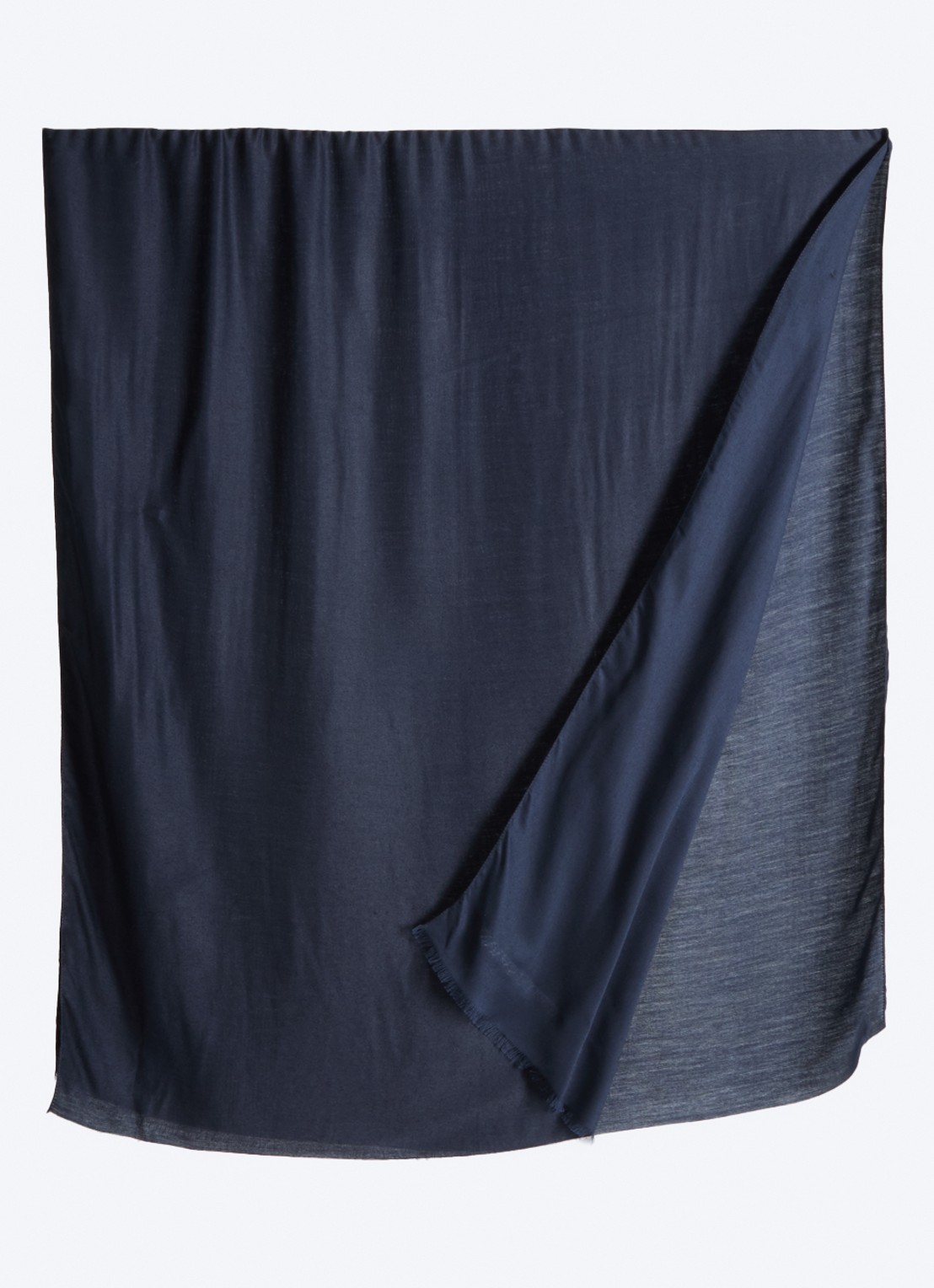 Armani Stole sjaal 180 x 79 cm - detail 2 donkerblauw