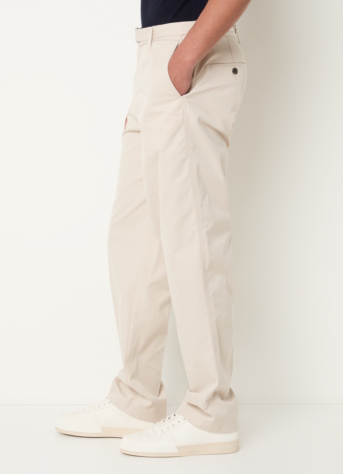 Armani Straight fit chino met ceintuur en steekzakken - detail 2 beige