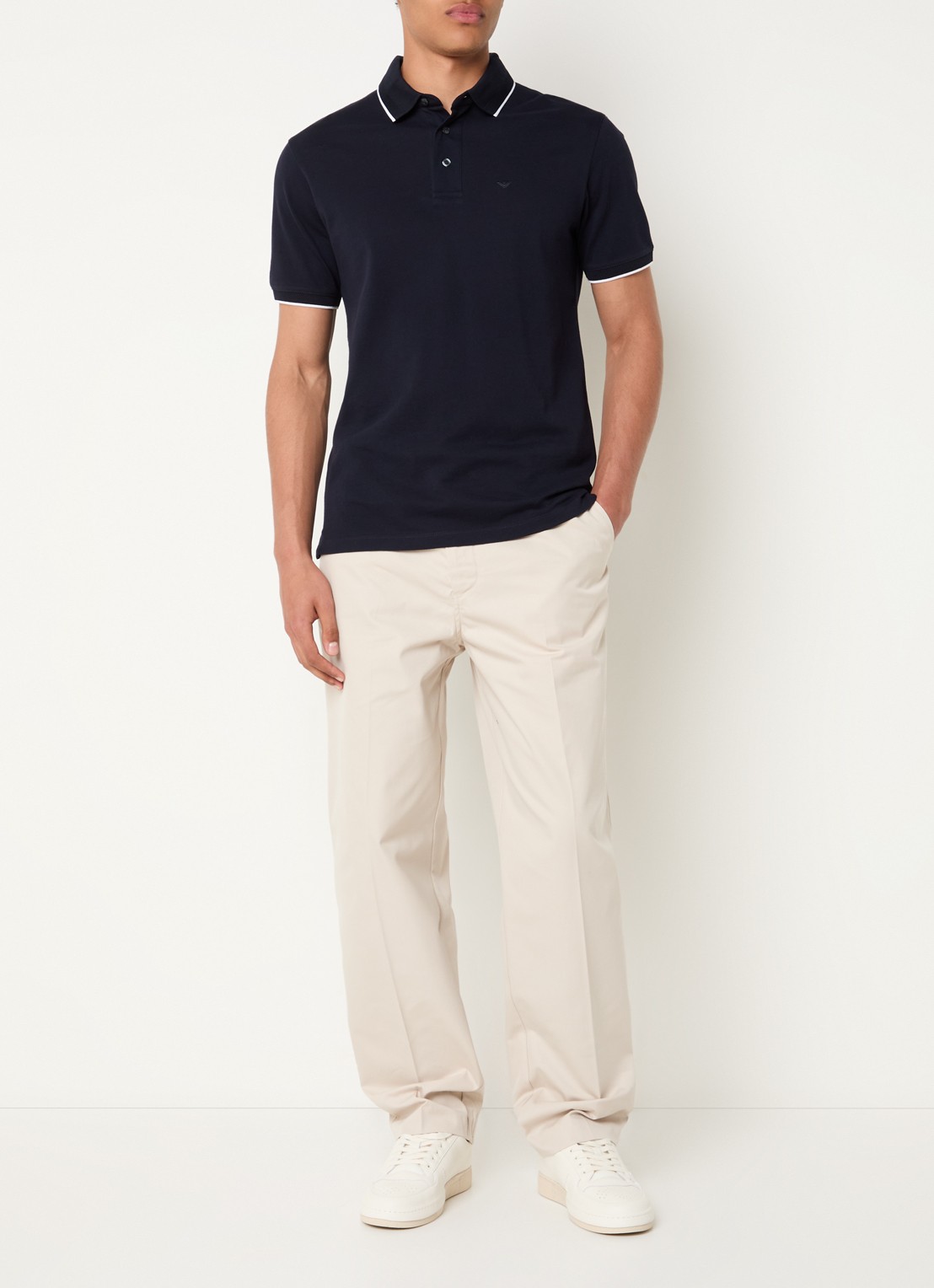 Armani Straight fit chino met ceintuur en steekzakken - voorkant 5 beige