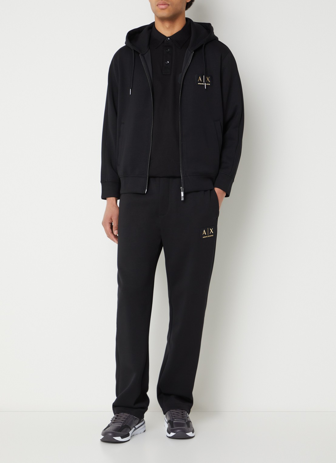 Armani Straight fit joggingbroek met logo - voorkant 3 zwart