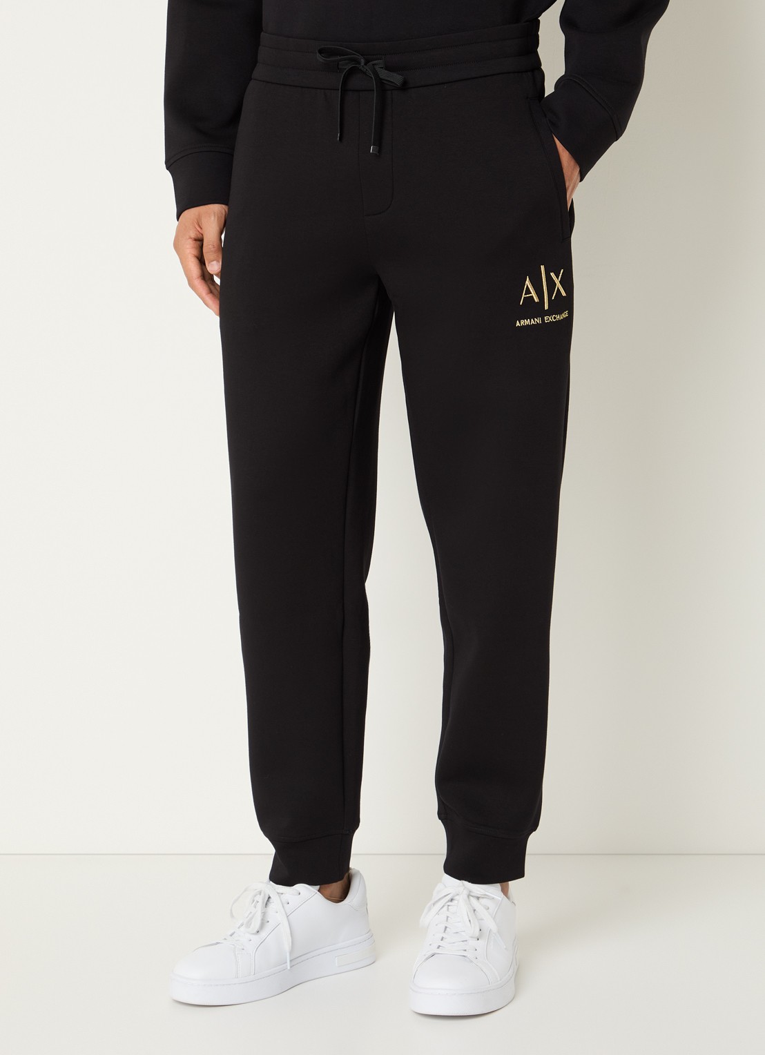 Armani Straight fit joggingbroek met logoborduring - detail 4 zwart