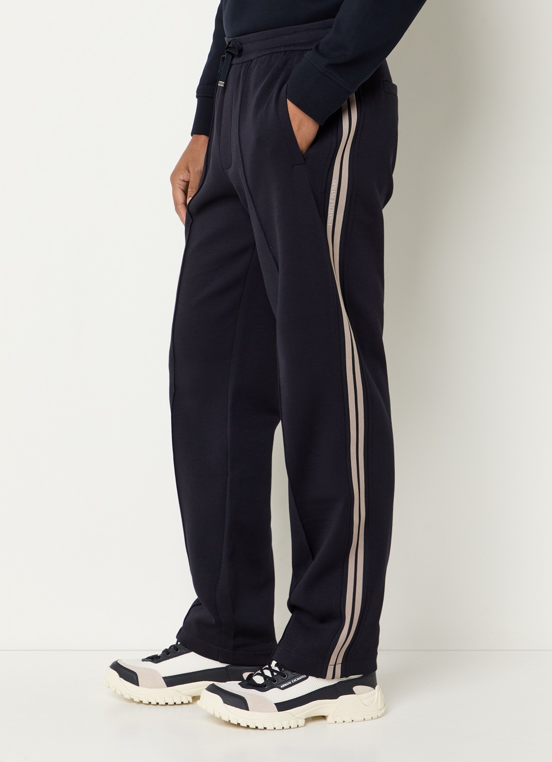 Armani Straight fit joggingbroek met steekzakken - detail 3 donkerblauw