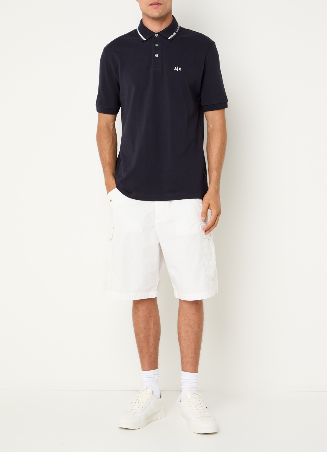 Armani Straight fit korte broek met steekzakken - voorkant 2 wit