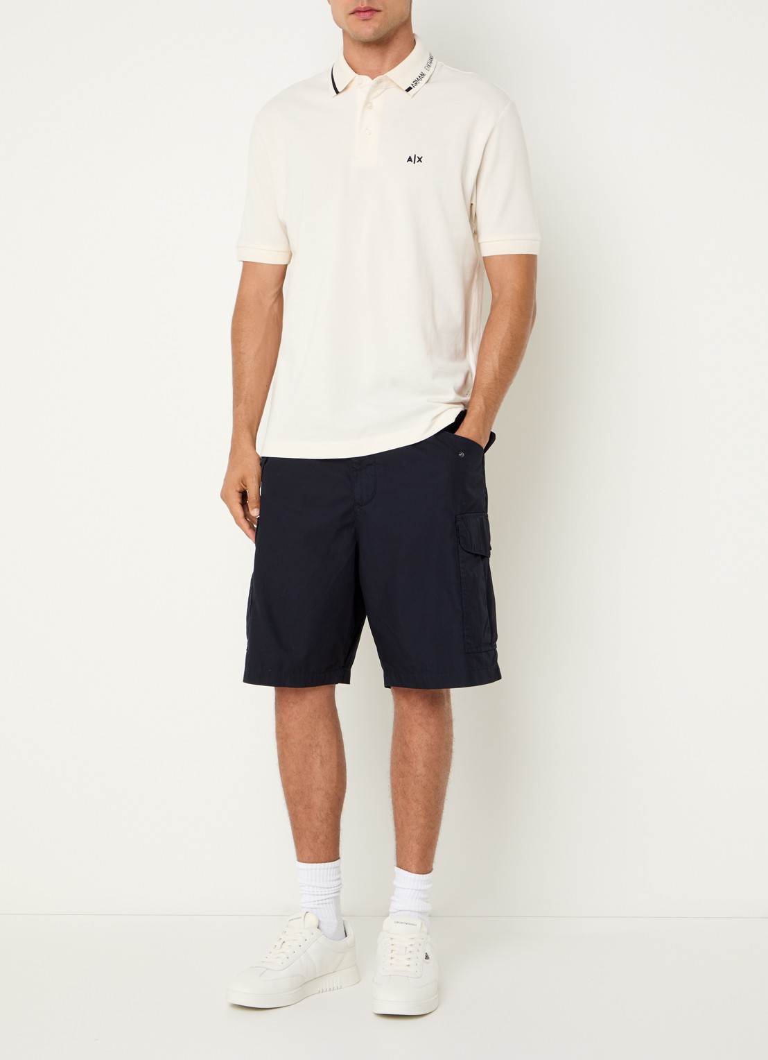 Armani Straight fit korte broek met steekzakken - voorkant 4 donkerblauw