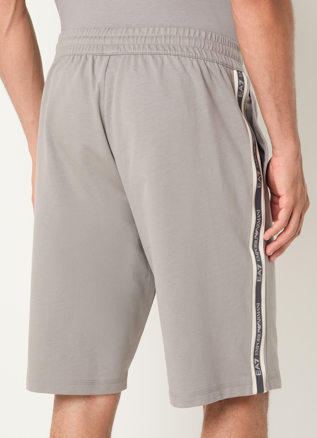 Armani Straight fit korte joggingbroek met logoprint - achterkant blauw
