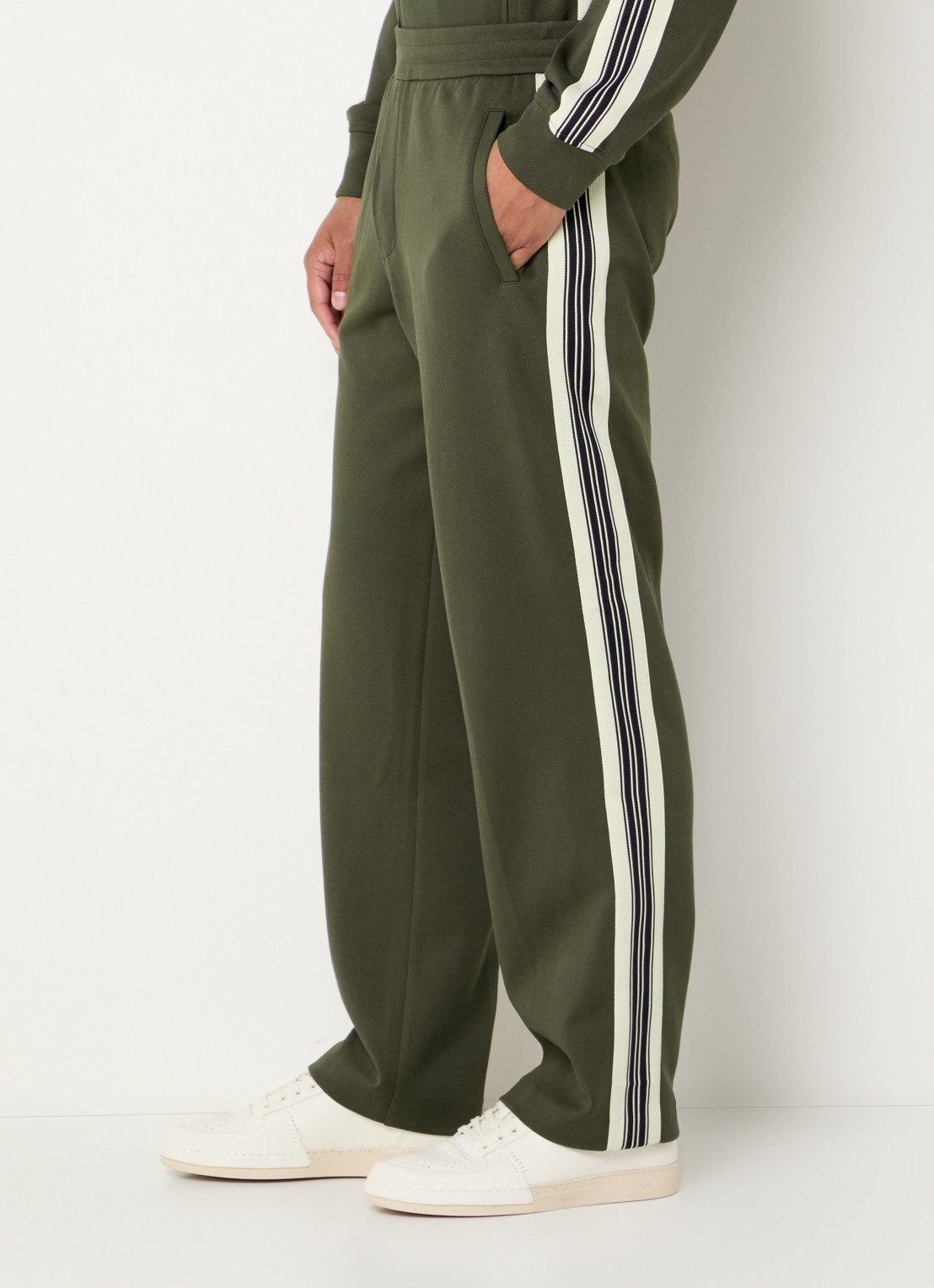 Armani Straight fit trackpants met steekzakken - detail 5 olijfgroen