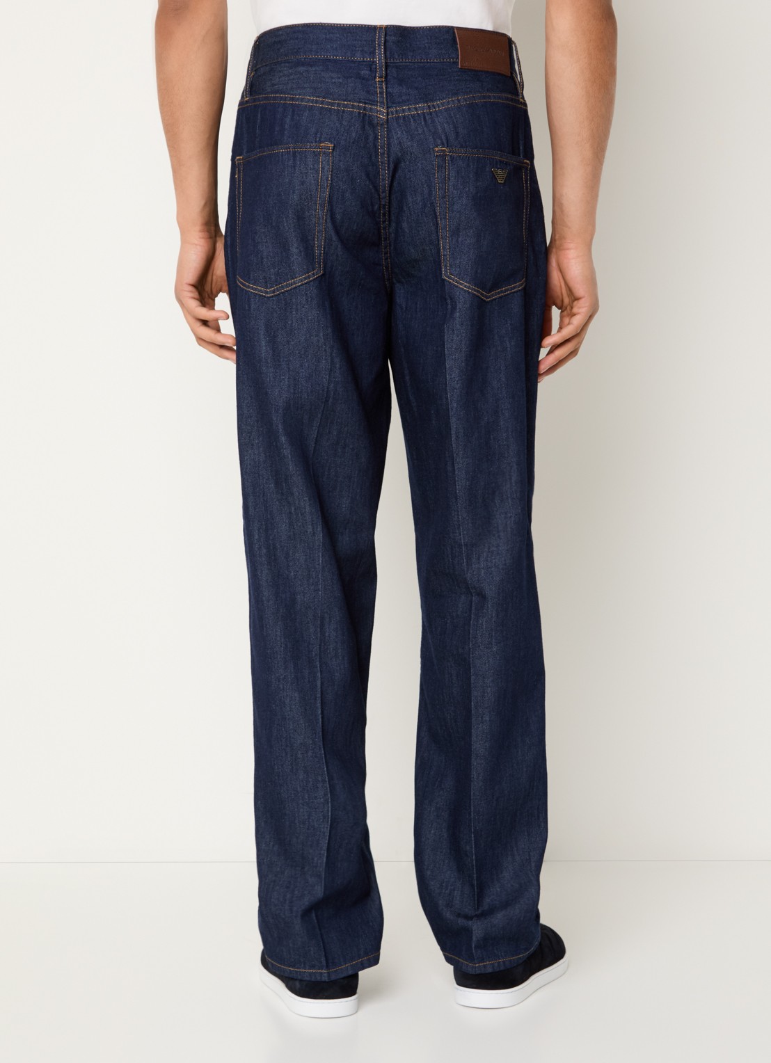 Armani Straight leg jeans met donkere wassing - achterkant donkerblauw