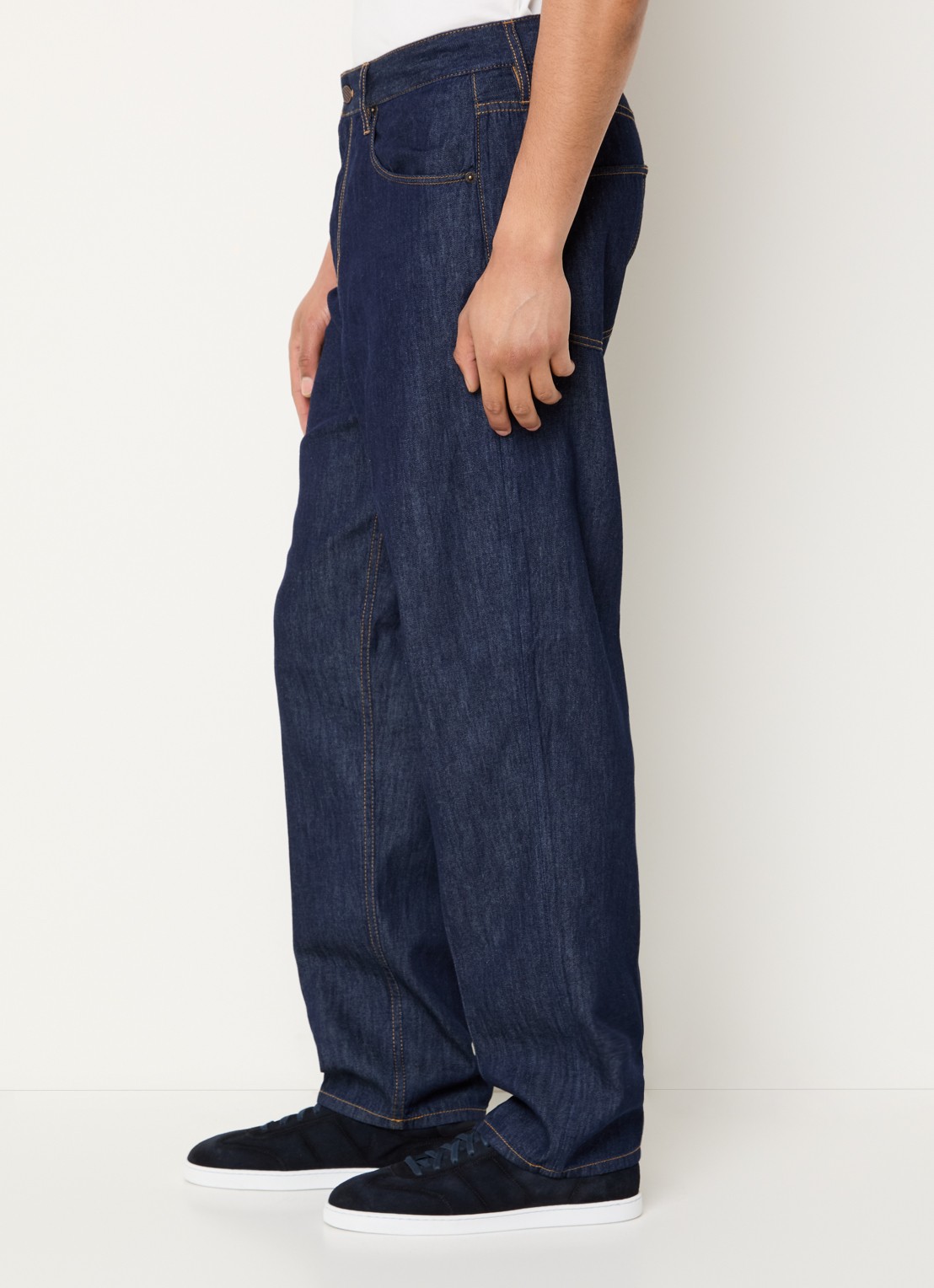 Armani Straight leg jeans met donkere wassing - detail 3 donkerblauw