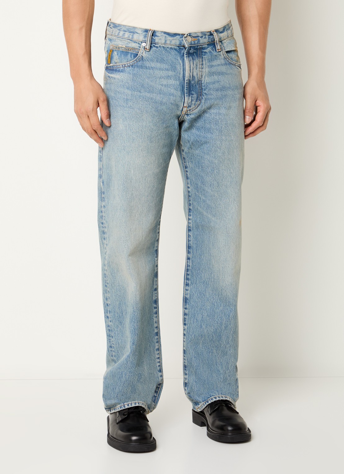 Armani Straight leg jeans met donkere wassing - detail 4 lichtblauw