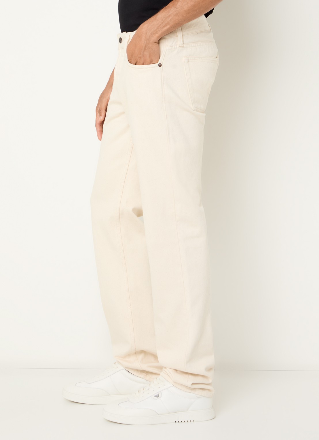 Armani Straight leg jeans met gekleurde wassing - detail 4 creme